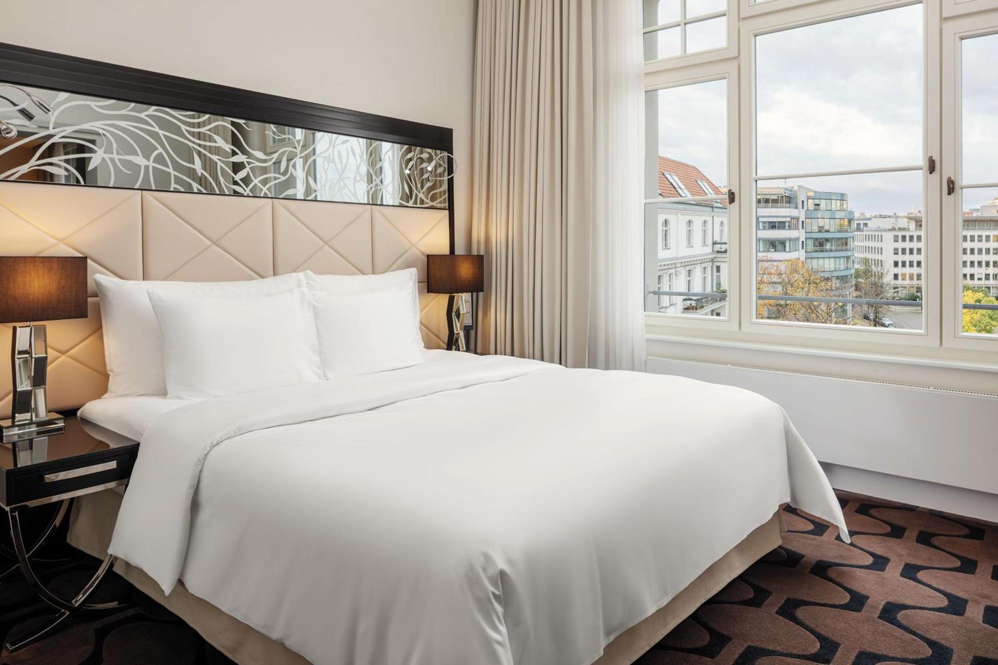 Roomers Berlin Steinplatz, Autograph Collection Exterior photo